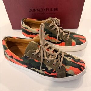 Donald J. Pliner Men's Orange and Green Camouflage Sneakers size 9